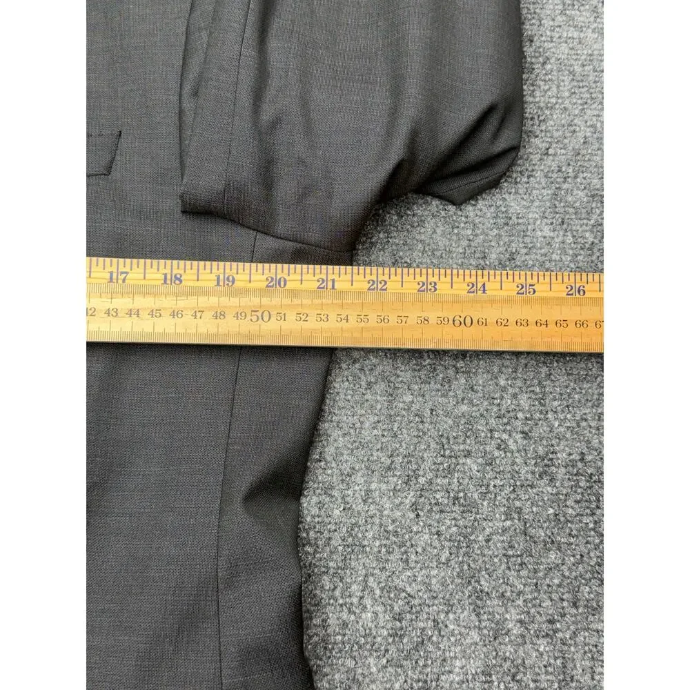 BOSS Hugo Boss Blazer 42R Gray 100% Virgin Wool Two Button NWT